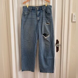 Levi’s Baggy Dad jeans